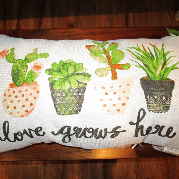 Love Grows Here Outdoor Lumbar Pillow NWT - Picture 1 of 7